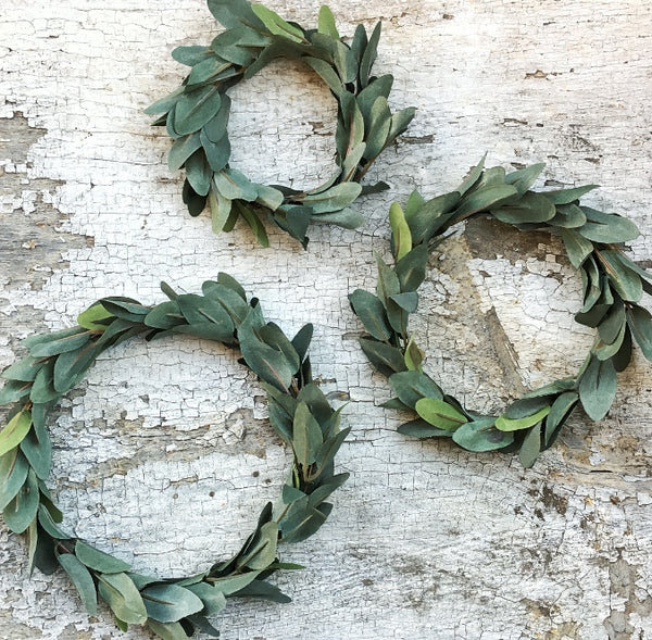 Mini huckleberry greenery wreath