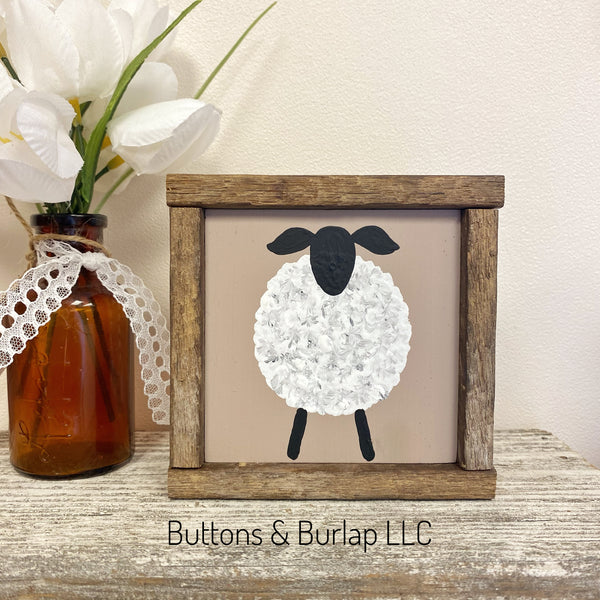 Sheep, baaaa lath sitter