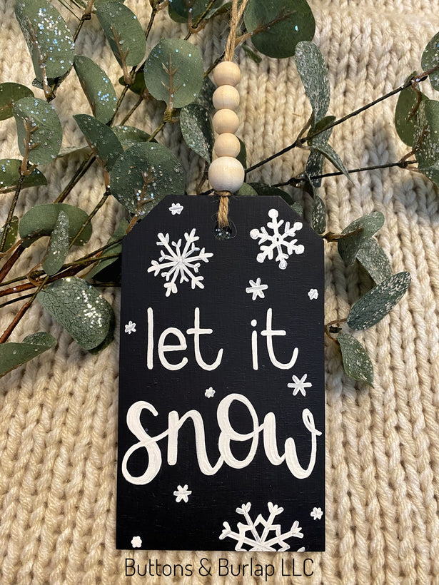 Winter Decor-wreaths, signs, banners