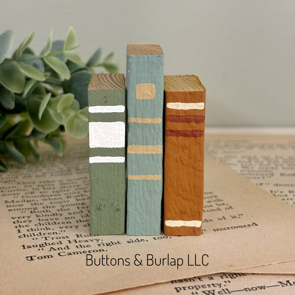 Mini book lath sitters