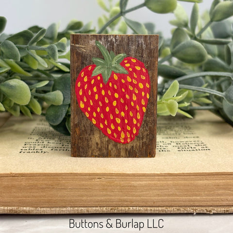 Strawberry lath sitter
