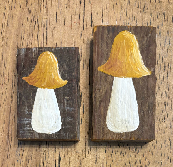 Mushroom lath sitters