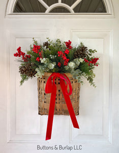 Pinecones & berries Christmas basket wreath