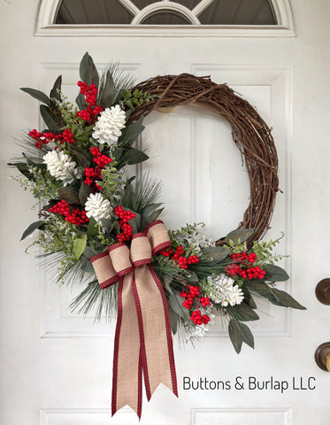 Christmas wreath, snowy pinecones