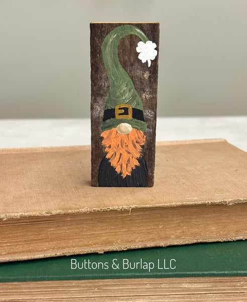 St. Patrick’s Day mini lath sitters