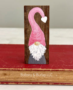 Valentine gnome lath sitters