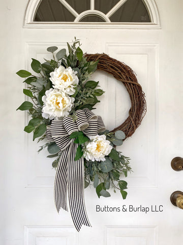 White Tulips Grapevine Wreath with Burlap. Year Round Wreath