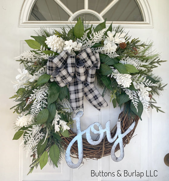 Christmas/Winter wreath with metal joy sign