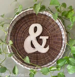 Wooden ampersand